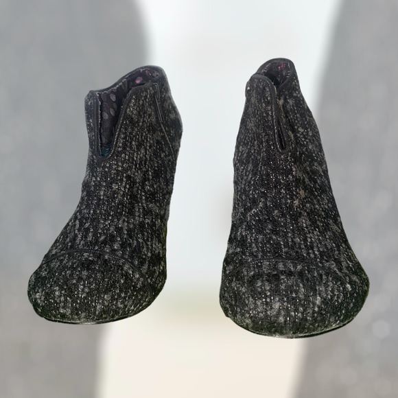 Mutiny by Irregular Choice Black Tweed and Sequence Pump Bootie - Picture 8 of 11